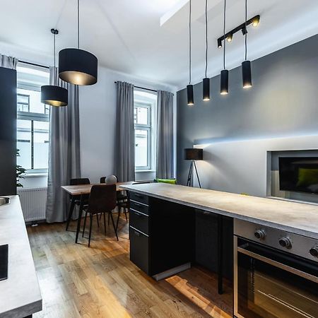 Stylish Designed Apartment In A Top Location Viena Exterior foto